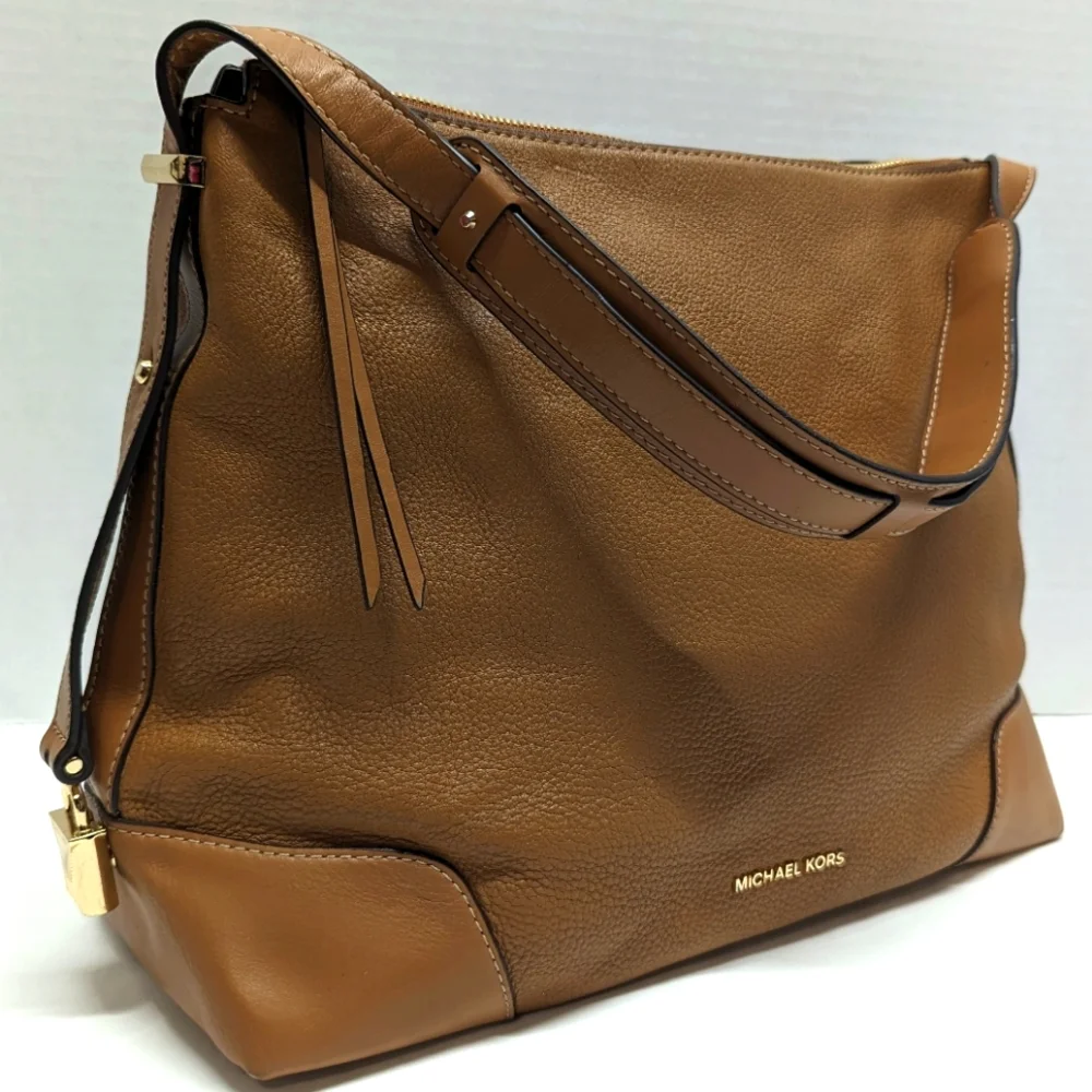 Michael Kors Crosby Pebbled Leather Bag - Every Day Purse - Picture 9 of 15